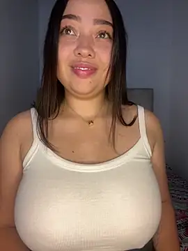 MissPerlaa online show from 12-28-24, 05:25