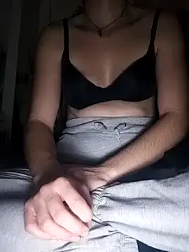 Snapshot of bruna_safadinhaa chatting on 01-12-25, 09:40 bruna safadinhaa online show from 01-12-25, 09:40