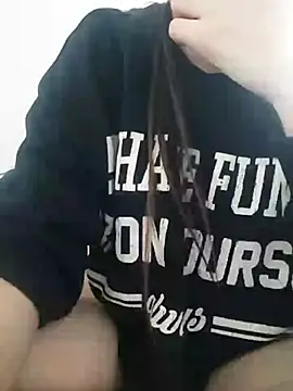 Snapshot of bruna_safadinhaa chatting on 02-26-25, 05:07 bruna safadinhaa online show from 02-26-25, 05:07