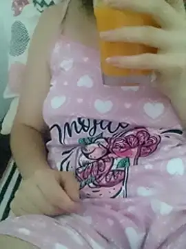 Snapshot of bruna_safadinhaa chatting on 06-14-26, 02:19 bruna safadinhaa online show from 06-14-26, 02:19