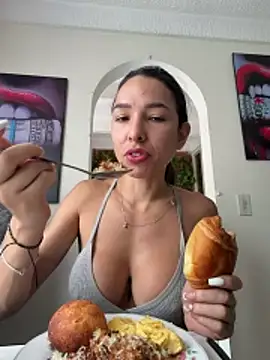 Snapshot of Niky_777 chatting on 05-04-26, 04:03 Niky 777 online show from 05-04-26, 04:03