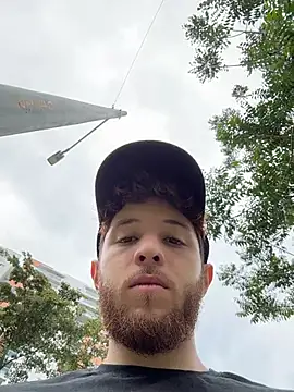 Juan Castano online show from 11-21-25, 05:33