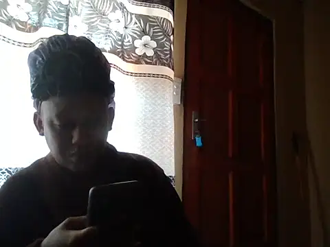 Snapshot of ShooingBunch chatting on 10-13-25, 08:25 ShooingBunch online show from 10-13-25, 08:25