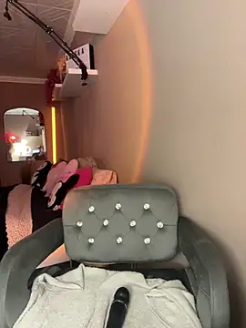 alexababy online show from 04-24-26, 09:23