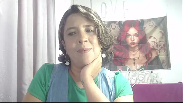 Snapshot of Victoria_meester chatting on 11-27-25, 02:41 Victoria meester online show from 11-27-25, 02:41
