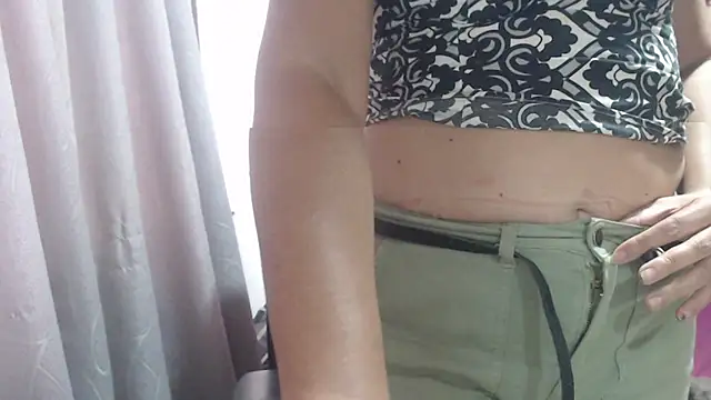 Snapshot of Victoria_meester chatting on 12-18-25, 08:15 Victoria meester online show from 12-18-25, 08:15