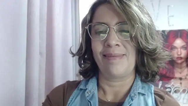 Snapshot of Victoria_meester chatting on 02-02-26, 02:49 Victoria meester online show from 02-02-26, 02:49