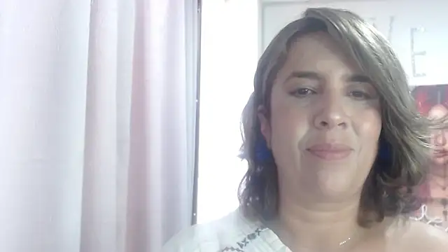 Snapshot of Victoria_meester chatting on 02-20-26, 07:58 Victoria meester online show from 02-20-26, 07:58