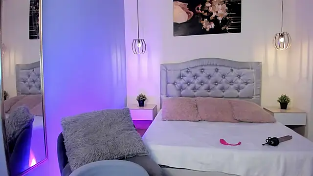 ayshel   online show from 03-06-25, 05:03