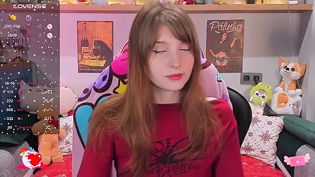 Snapshot of AliceLanley chatting on 12-27-24, 12:23 AliceLanley online show from 12-27-24, 12:23