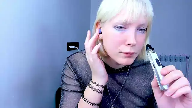 dollmore online show from 11-05-25, 02:55