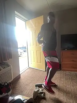 Stressreliever82 online show from 04-17-26, 07:39