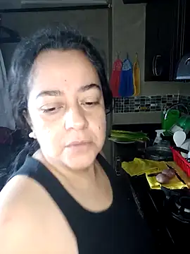 Snapshot of lucia_vonne_ chatting on 11-04-25, 07:13 lucia vonne online show from 11-04-25, 07:13