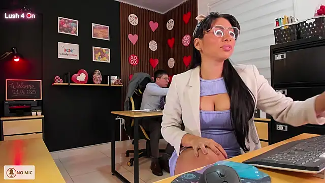 Snapshot of Office_Naughty_Girl chatting on 02-21-25, 10:15 Office Naughty Girl online show from 02-21-25, 10:15