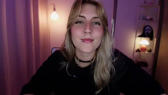 Snapshot of Dakotaa_ chatting on 04-26-26, 02:09 Dakotaa online show from 04-26-26, 02:09