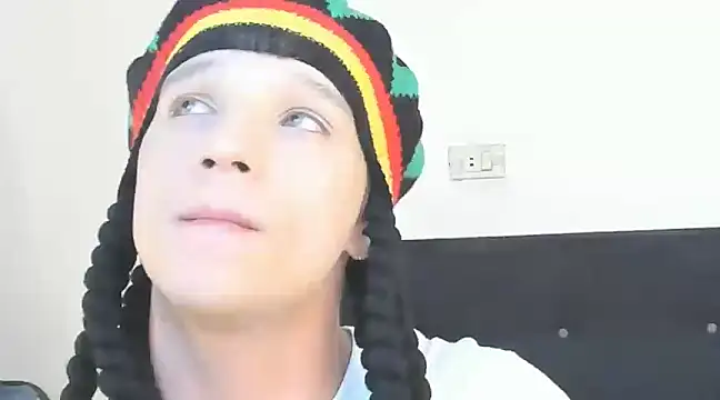 angelcortes online show from 12-06-24, 04:14