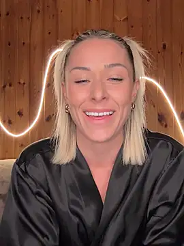 petrouchkaaa  online show from 04-01-26, 07:55