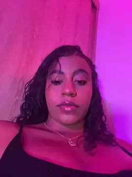 Snapshot of charlotteeruss chatting on 07-25-26, 12:20 charlotteeruss online show from 07-25-26, 12:20