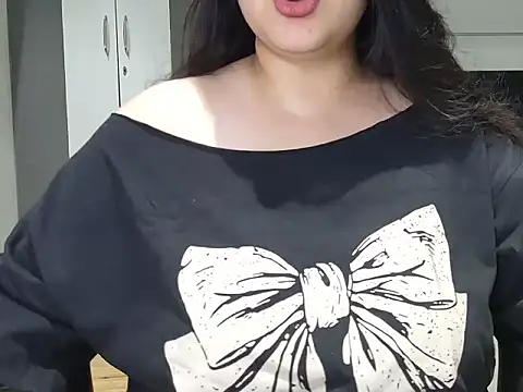 Miss cutiepie online show from 10-14-25, 07:47