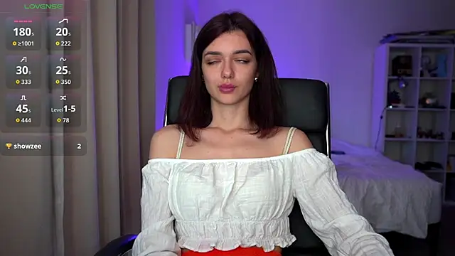 olivia jeas online show from 10-17-25, 09:17