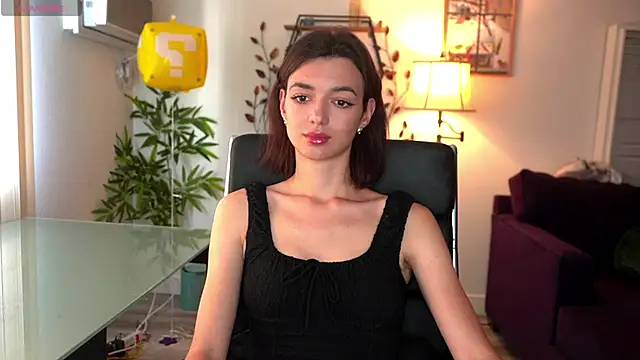 Snapshot of olivia_jeas chatting on 05-02-26, 12:37 olivia jeas online show from 05-02-26, 12:37