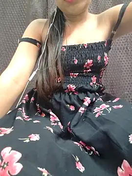 Snapshot of Roshni_98 chatting on 03-01-25, 09:18 Roshni 98 online show from 03-01-25, 09:18