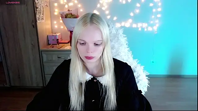 Emily Nyaffee online show from 03-03-25, 03:31