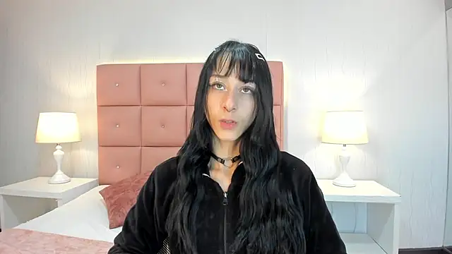 Snapshot of lhiamfit chatting on 03-11-25, 01:56 lhiamfit online show from 03-11-25, 01:56
