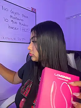 Snapshot of NatashaBrown12 chatting on 11-08-25, 01:00 NatashaBrown12 online show from 11-08-25, 01:00