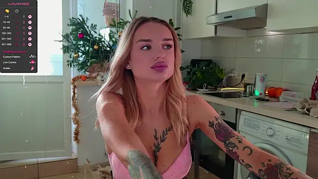 Snapshot of MissLovex chatting on 01-17-26, 07:24 MissLovex online show from 01-17-26, 07:24