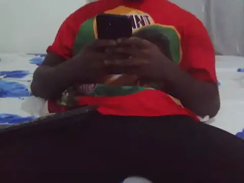 Snapshot of Hornny_Phrase chatting on 05-14-26, 02:13 Hornny Phrase online show from 05-14-26, 02:13