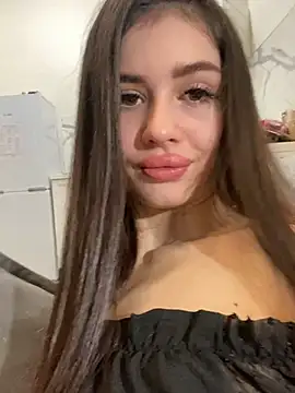 SofiaLaLight online show from 03-08-25, 09:50