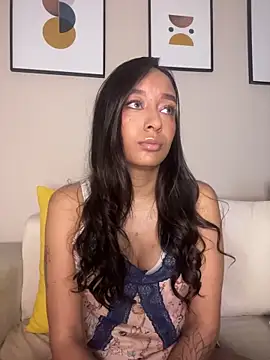 Snapshot of DianaHopson chatting on 02-24-26, 11:19 DianaHopson online show from 02-24-26, 11:19