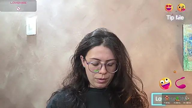 irinasweet27 online show from 05-12-26, 02:03