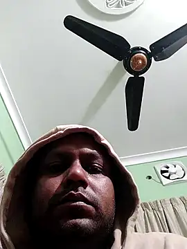 Snapshot of Niladri1410 chatting on 12-28-24, 01:06 Niladri1410 online show from 12-28-24, 01:06