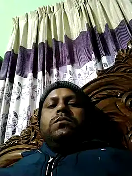 Snapshot of Niladri1410 chatting on 01-08-25, 02:35 Niladri1410 online show from 01-08-25, 02:35