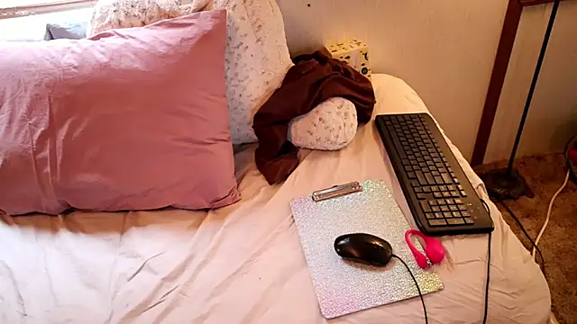 xxpixeyxx online show from 11-09-25, 03:10