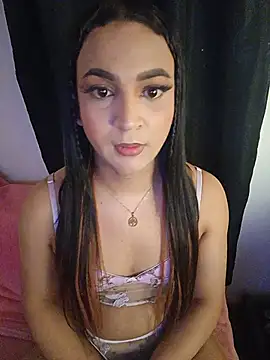 Snapshot of Andrys_ chatting on 06-05-26, 03:35 Andrys online show from 06-05-26, 03:35