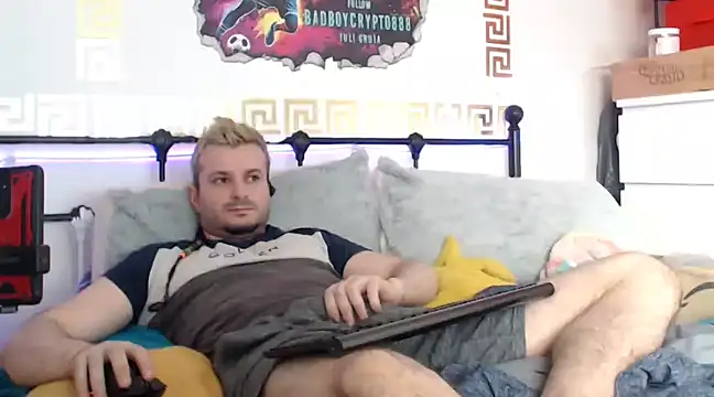 Snapshot of erotico69xxx chatting on 03-10-25, 12:15 erotico69xxx online show from 03-10-25, 12:15