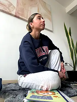 Snapshot of Ameellie chatting on 09-30-25, 03:50 Ameellie online show from 09-30-25, 03:50