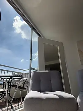 Snapshot of Ameellie chatting on 11-04-25, 02:38 Ameellie online show from 11-04-25, 02:38