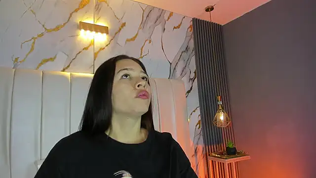 SaraRiley online show from 04-13-26, 10:37