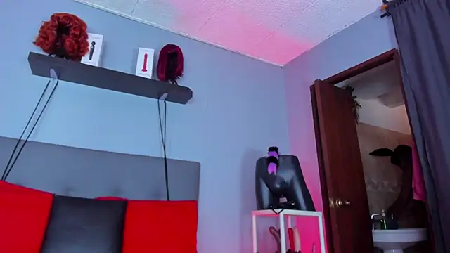 Coco Kiss online show from 11-12-25, 07:13