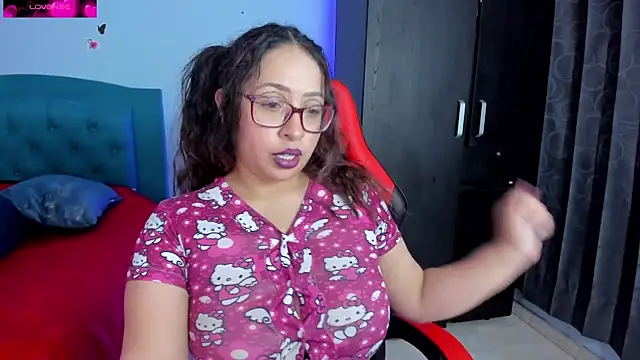 charlotee lovee69 online show from 02-23-25, 04:28