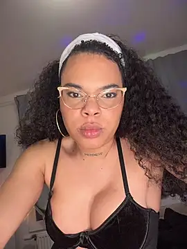 naomikandra online show from 12-03-25, 08:18