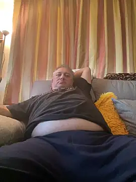 Snapshot of Russirayu chatting on 02-28-25, 03:26 Russirayu online show from 02-28-25, 03:26