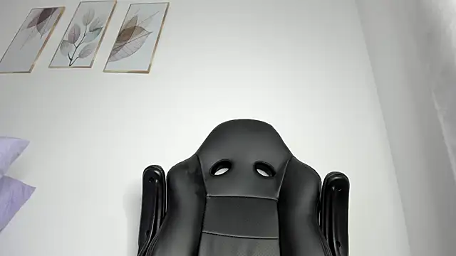 Snapshot of _Molly_rosse_ chatting on 06-18-26, 11:58 Molly rosse online show from 06-18-26, 11:58