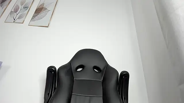 Snapshot of _Molly_rosse_ chatting on 06-19-26, 02:54 Molly rosse online show from 06-19-26, 02:54