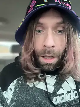 Snapshot of 4kUsh2Fashion0 chatting on 03-06-25, 12:30 4kUsh2Fashion0 online show from 03-06-25, 12:30