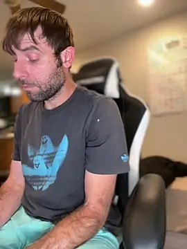 Snapshot of 4kUsh2Fashion0 chatting on 09-15-25, 07:14 4kUsh2Fashion0 online show from 09-15-25, 07:14